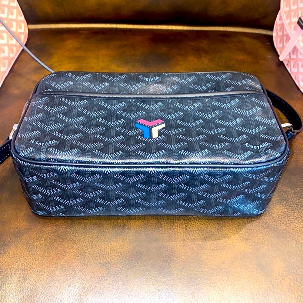 RARE GOYARD CAP VERT JET BLACK LIMITED EDITION WITH RED INTERIOR - Picture 1 of 17